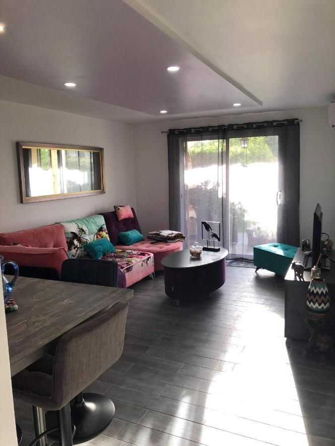 Agay Le Pti Bonheur 60M2 Rez De Jardin, En Bord De Mer Saint-Raphaël エクステリア 写真